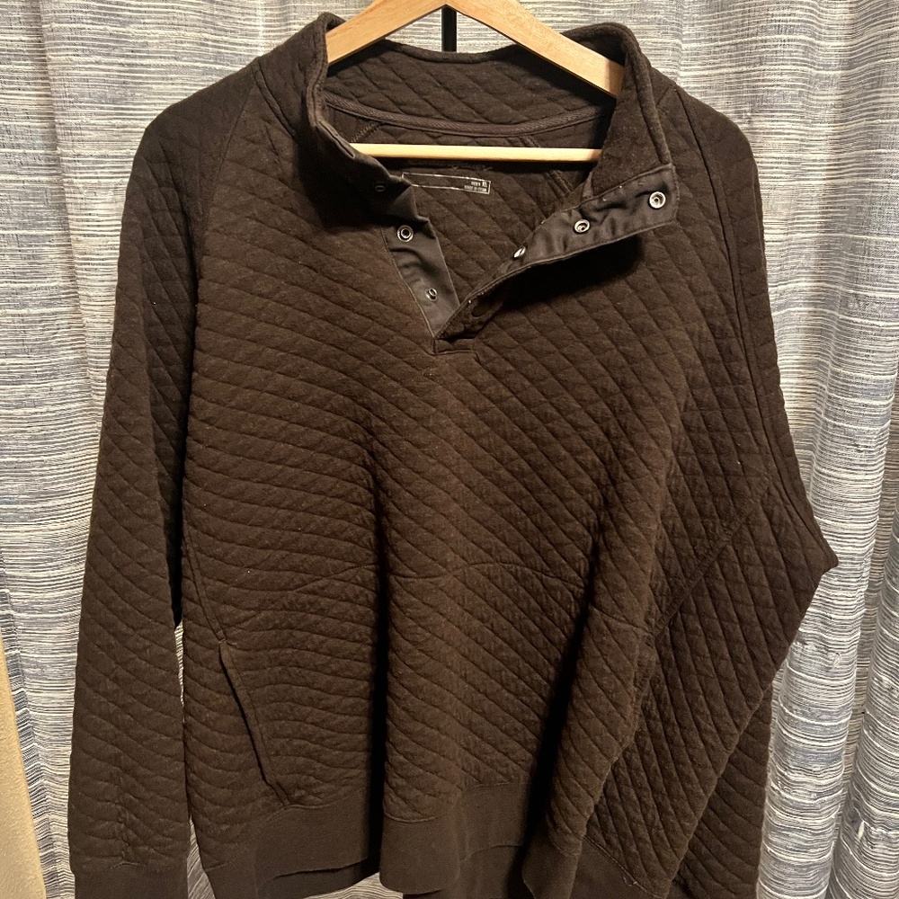 Eddie Bauer Sweatshirt